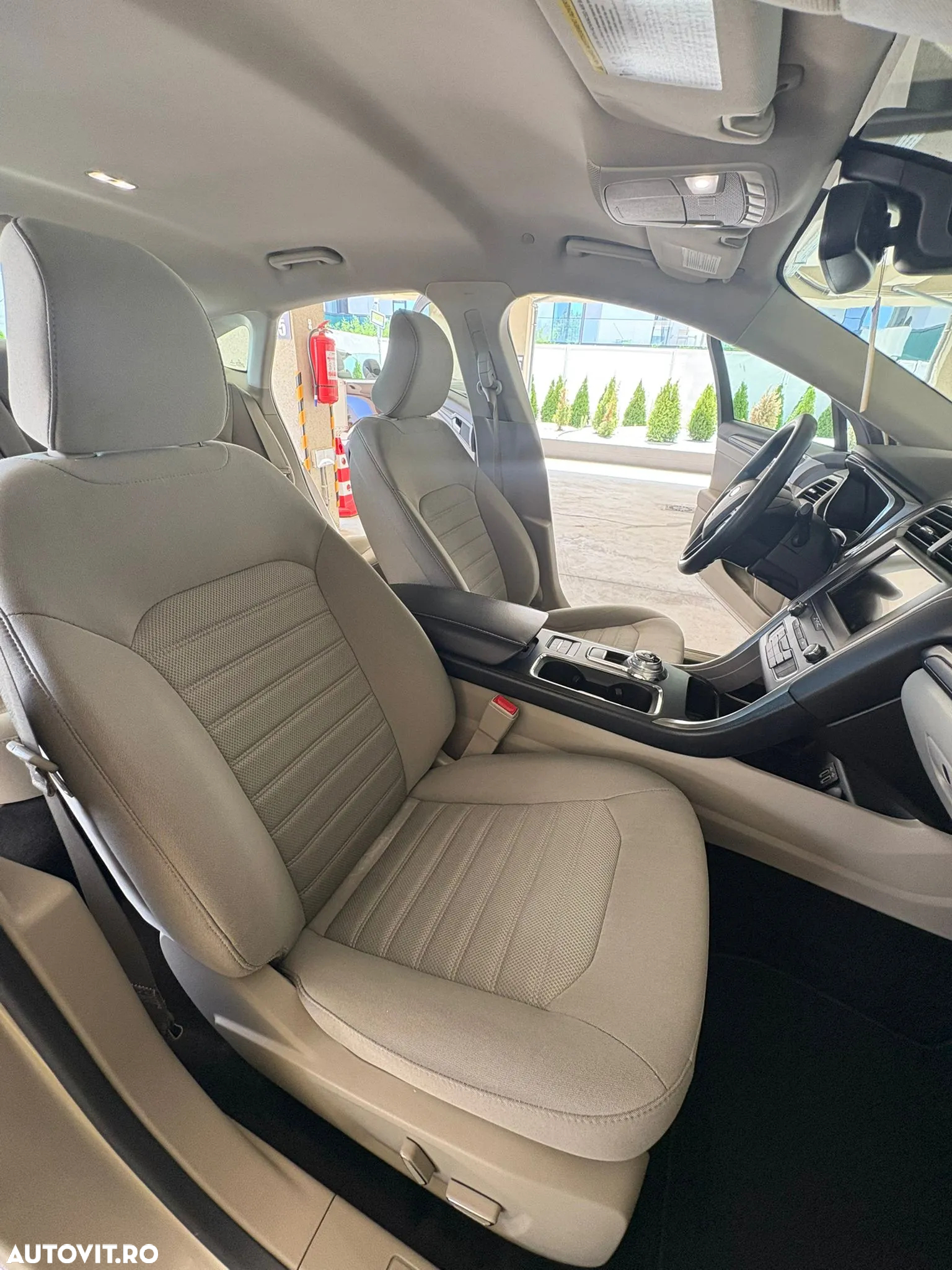 Ford Mondeo - 12