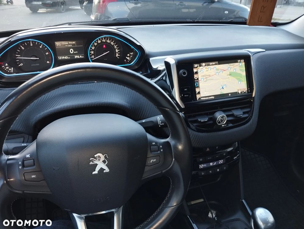 Peugeot 2008 BlueHDi FAP 120 STOP & START Allure - 19
