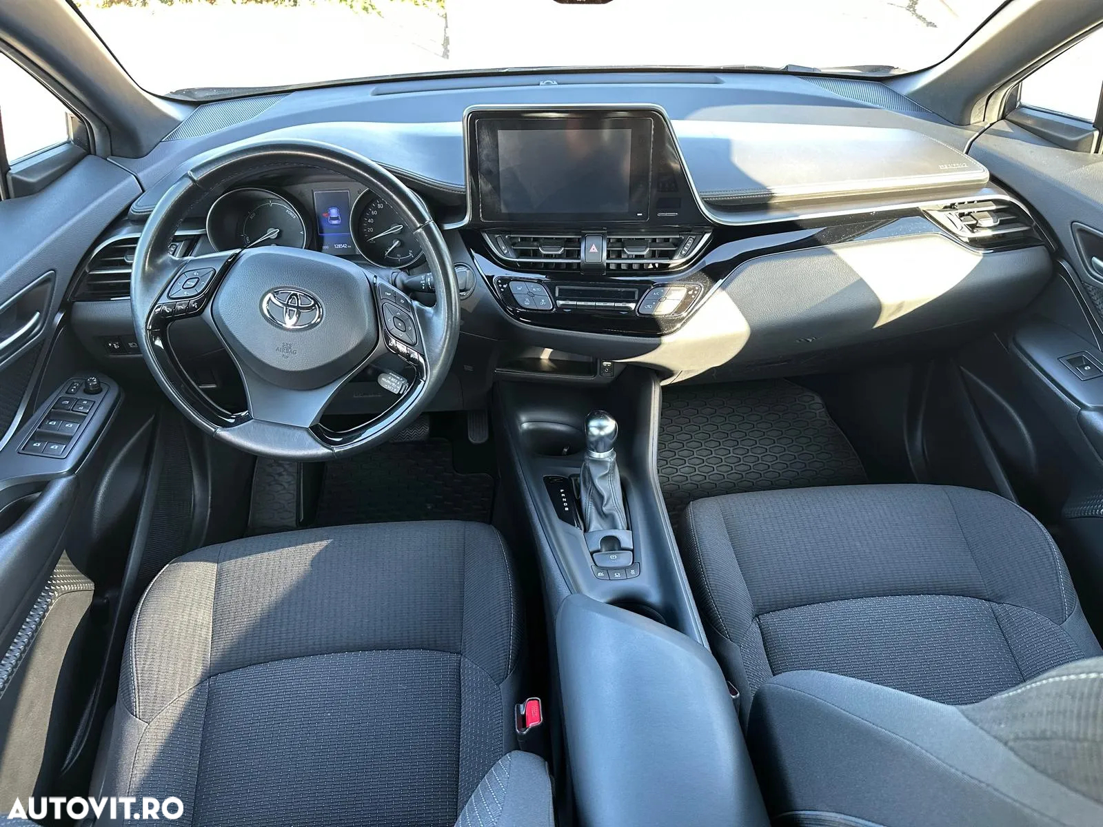 Toyota C-HR - 9