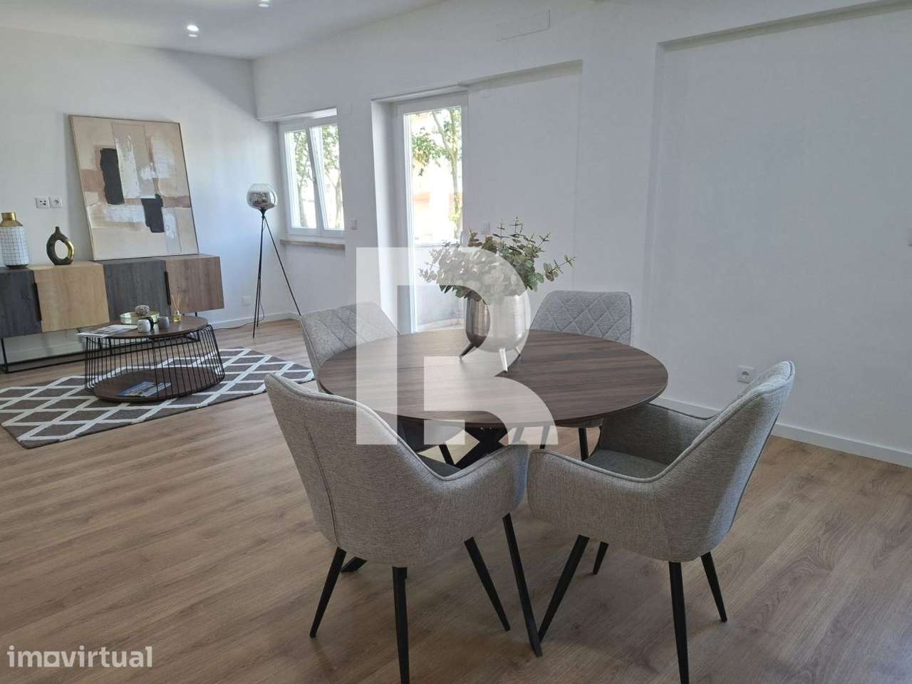 Apartamento T3 remodelado em Benfica - Grande imagem: 5/19