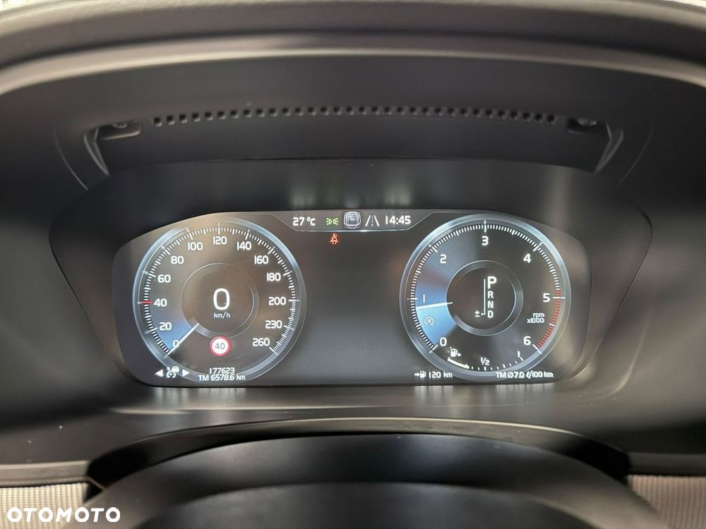 Volvo V90 B5 D AWD Geartronic RDesign - 25
