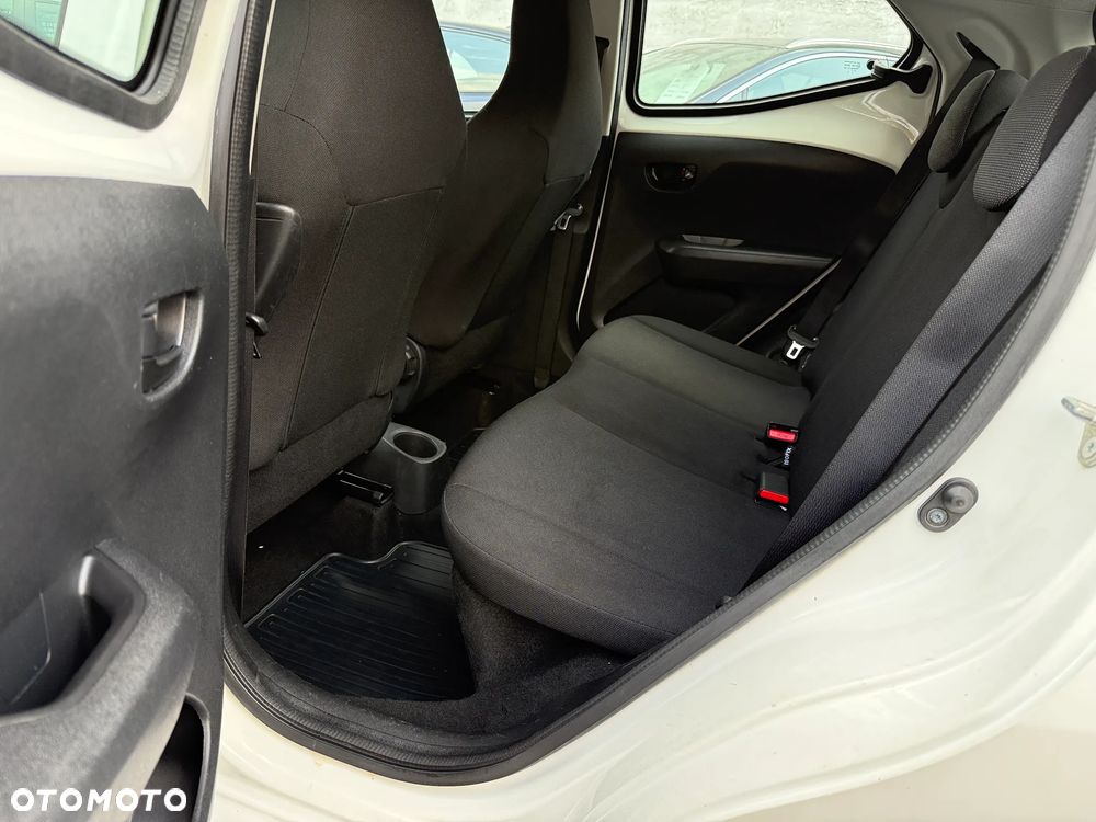 Toyota Aygo - 13