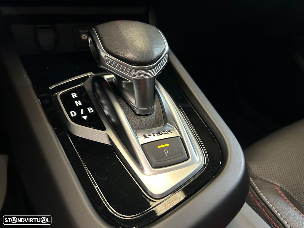 Renault Arkana 1.6 E-Tech R.S.Line - 33