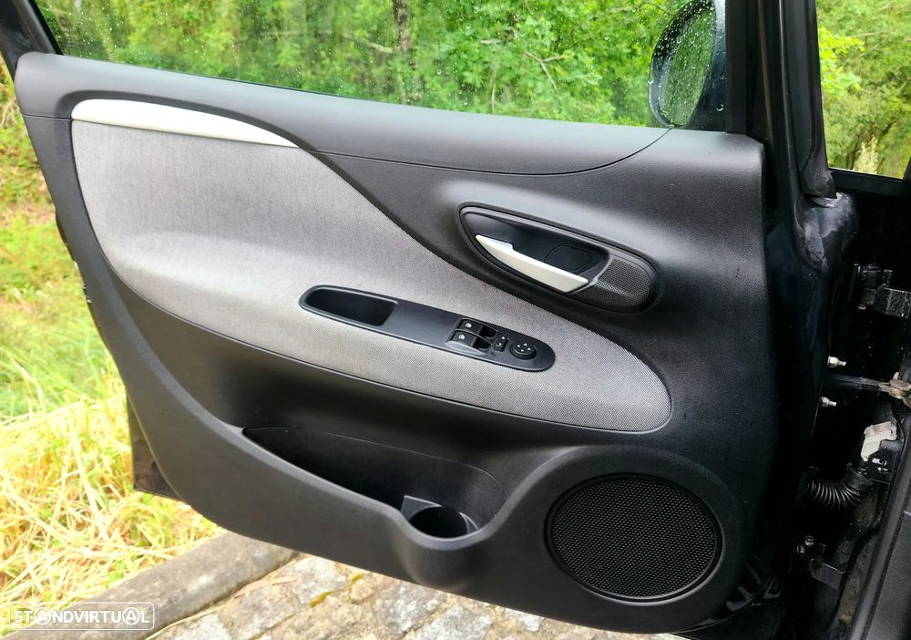 Fiat Punto Evo 1.4 Dynamic Style - 16