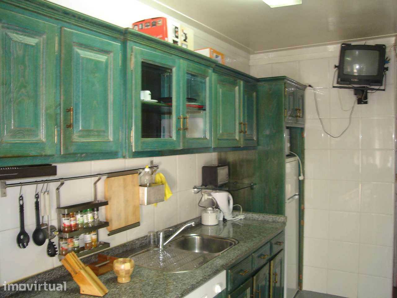 QUARTO  individual arrenda-se  em apartamento  mobilado nas Antas. - Grande imagem: 5/7