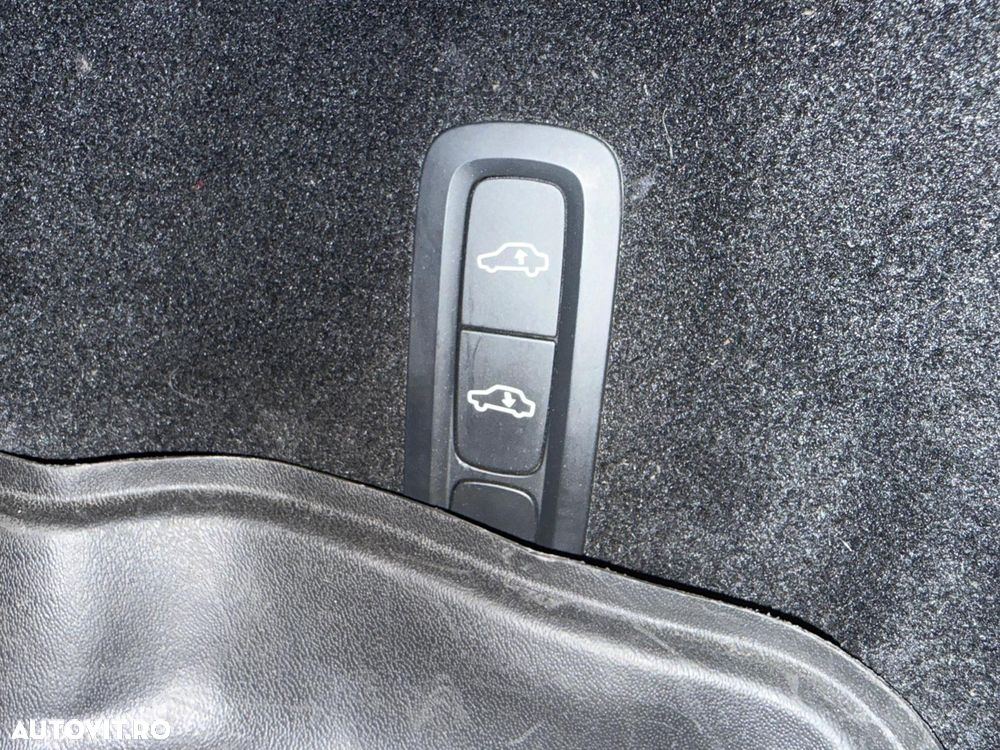 Volvo XC 60 Recharge T8 Twin Engine eAWD Inscription - 31