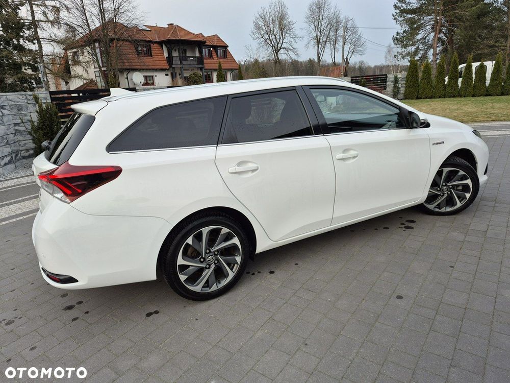 Toyota Auris - 4
