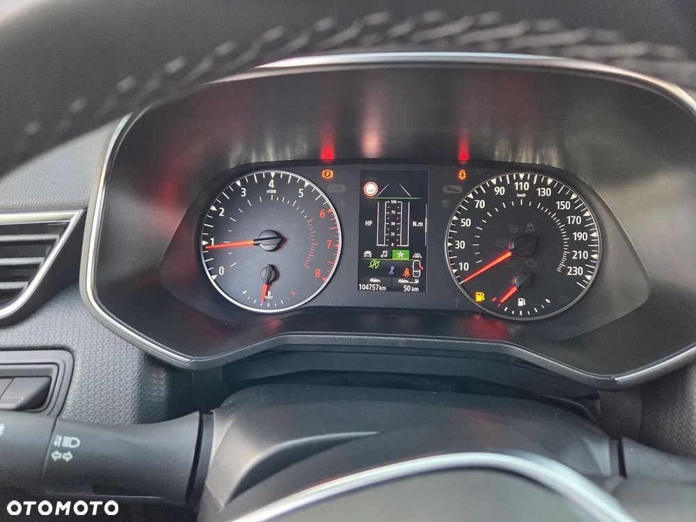 Renault Clio TCe 100 INTENS - 24