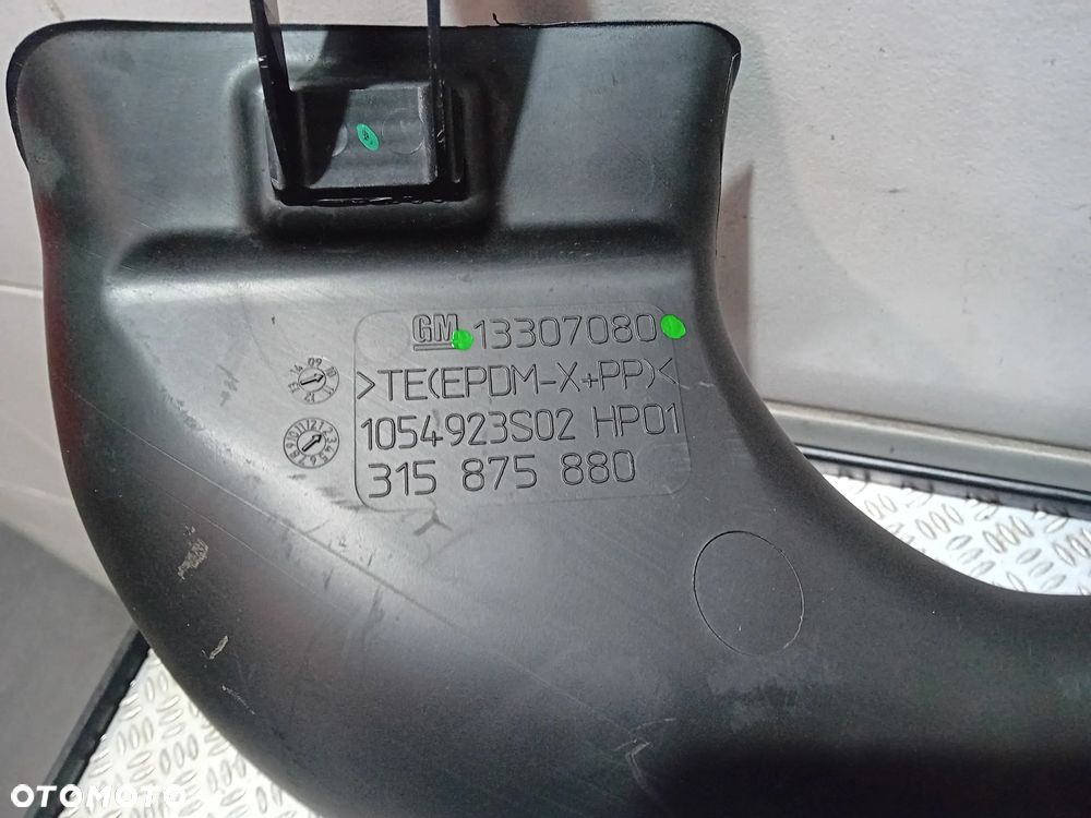 rura dolot powietrza OPEL aSTRA iv 2.0 d 2010 13307080 - 2