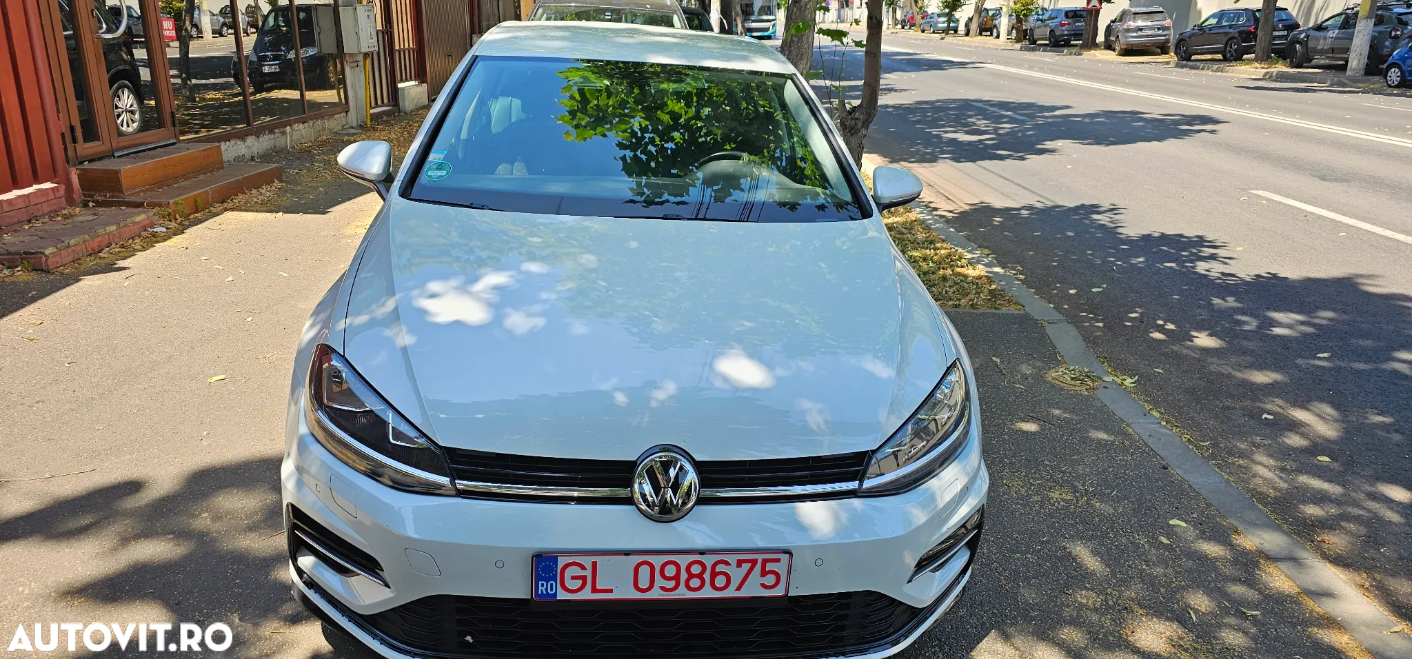 Volkswagen Golf - 9