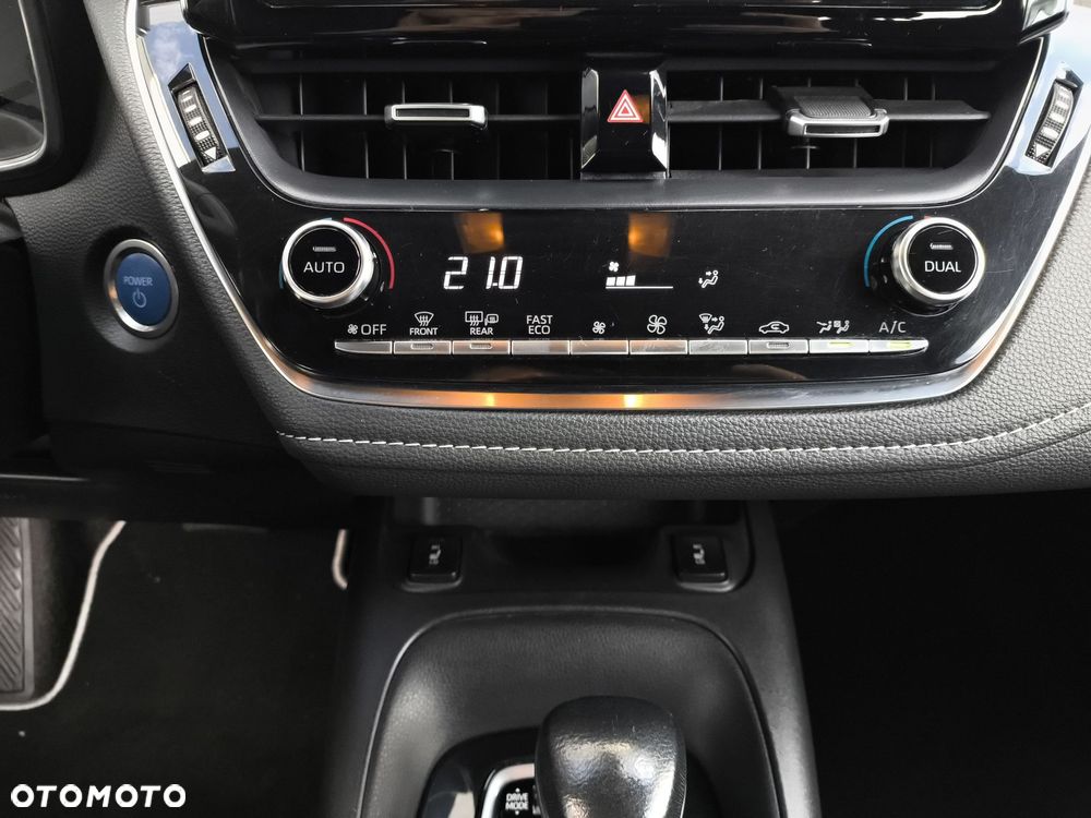 Toyota Corolla 2.0 Hybrid Comfort - 19