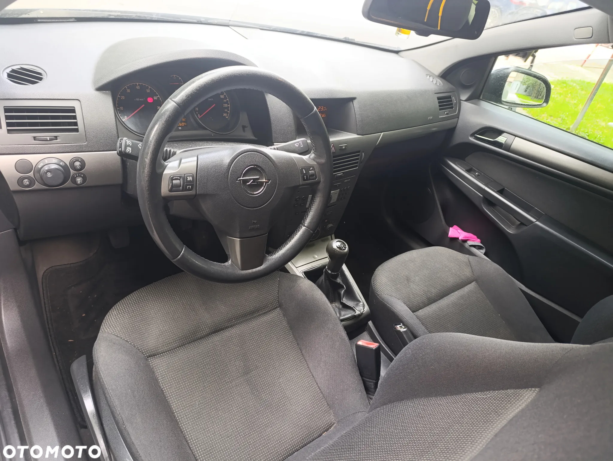 Opel Astra GTC 1.4 - 10