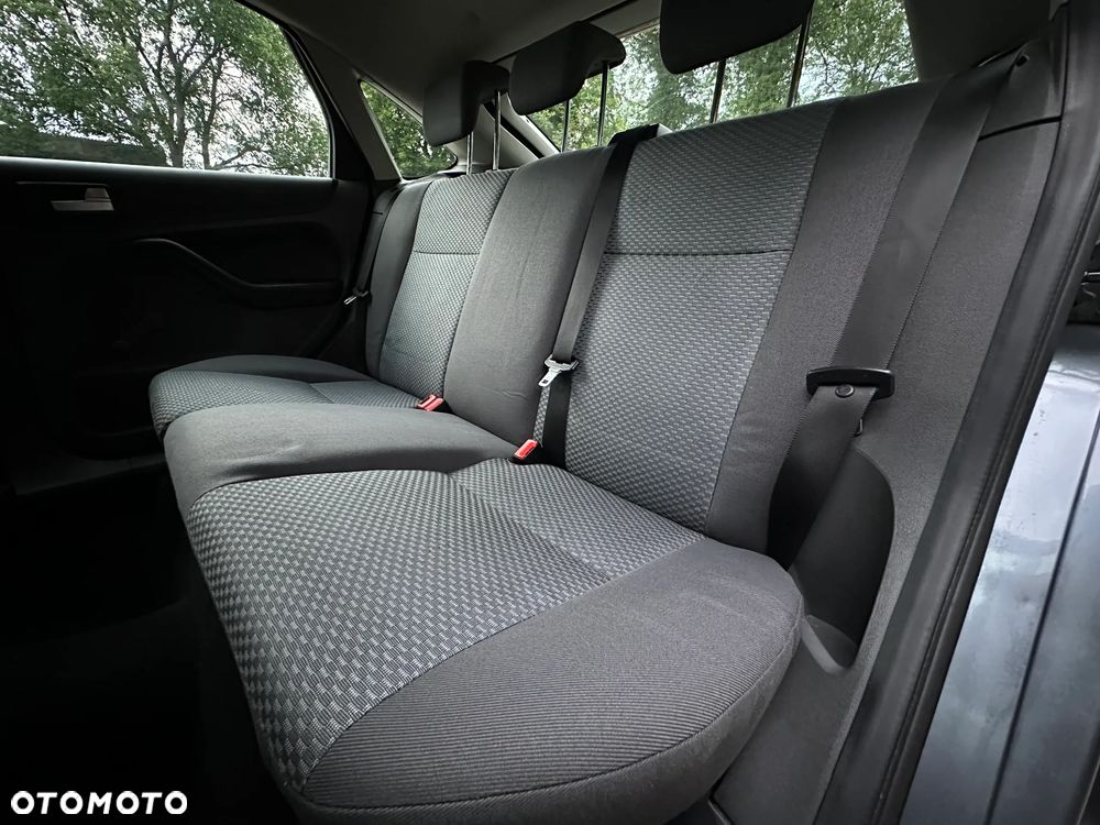 Ford Focus - 11