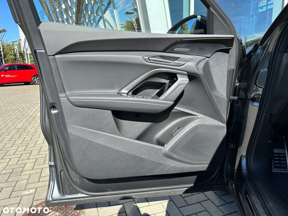 Audi Q5 Sportback - 11