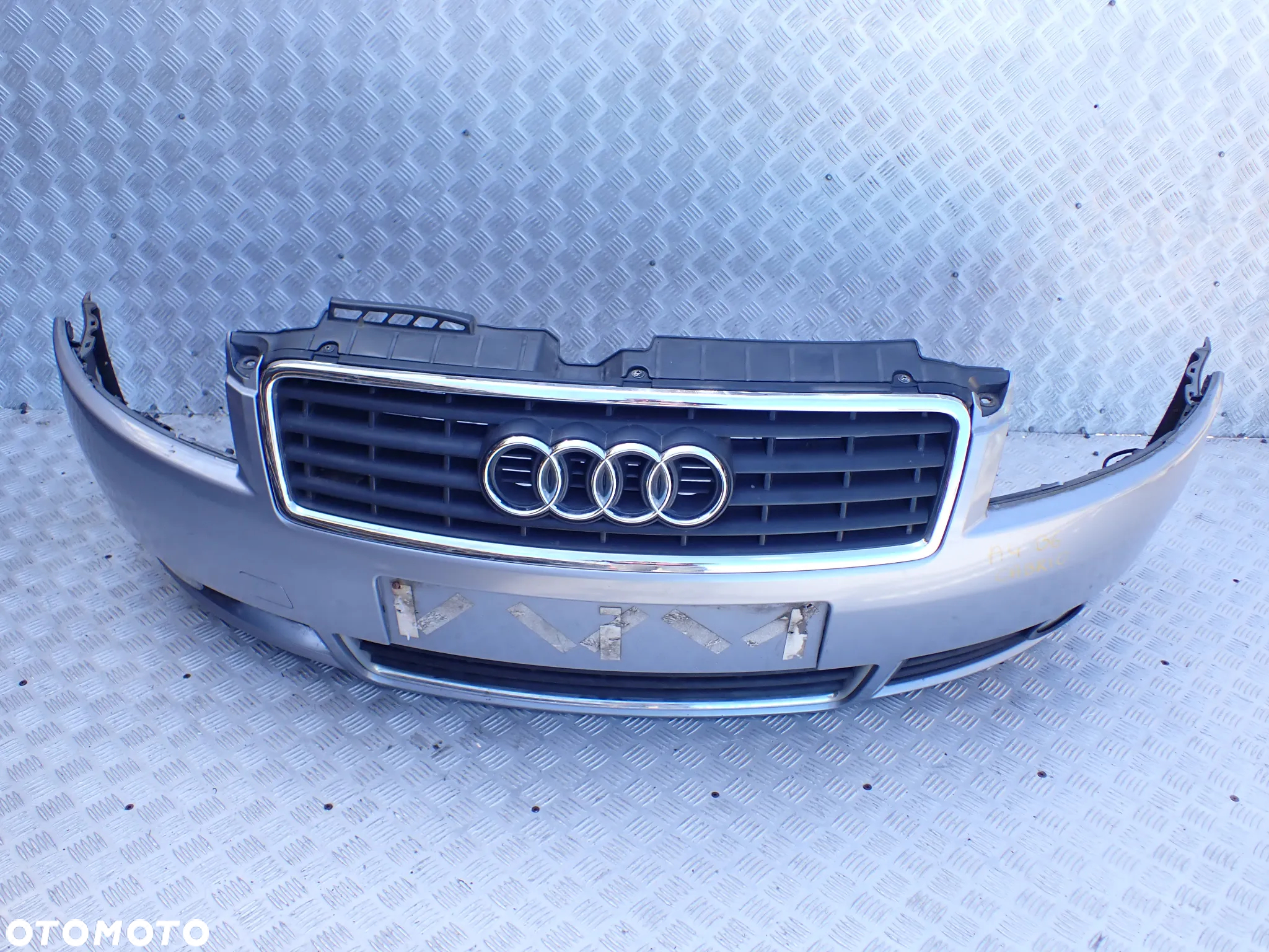 ZDERZAK PRZÓD AUDI A4 B6 CABRIO - 5