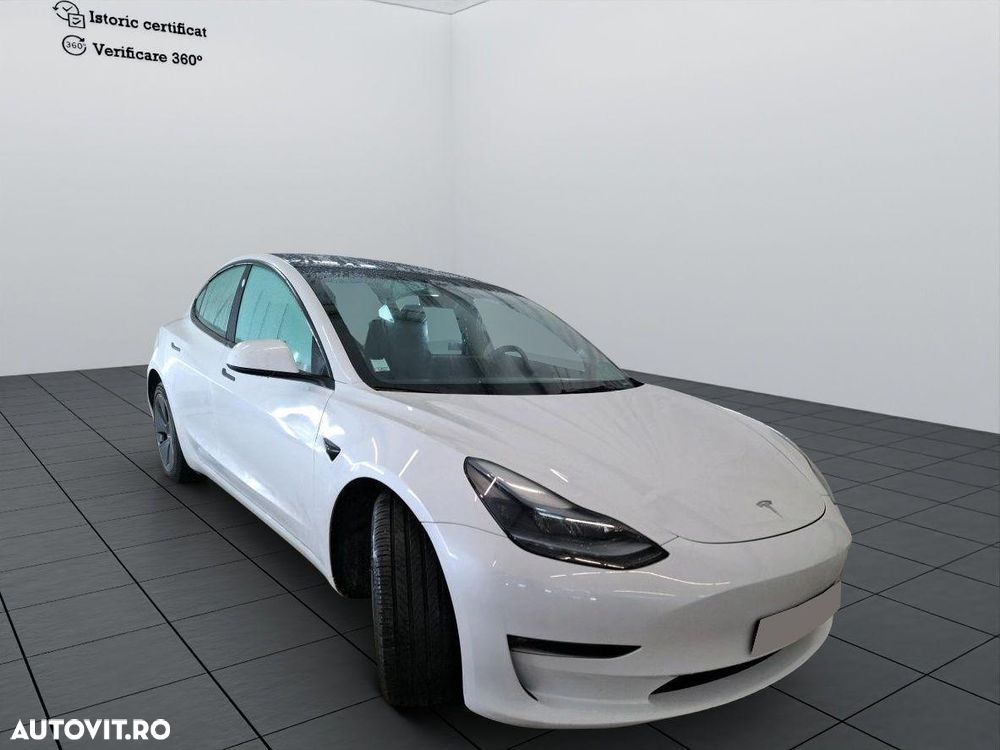 Tesla Model 3 Long Range AWD Premium - 4