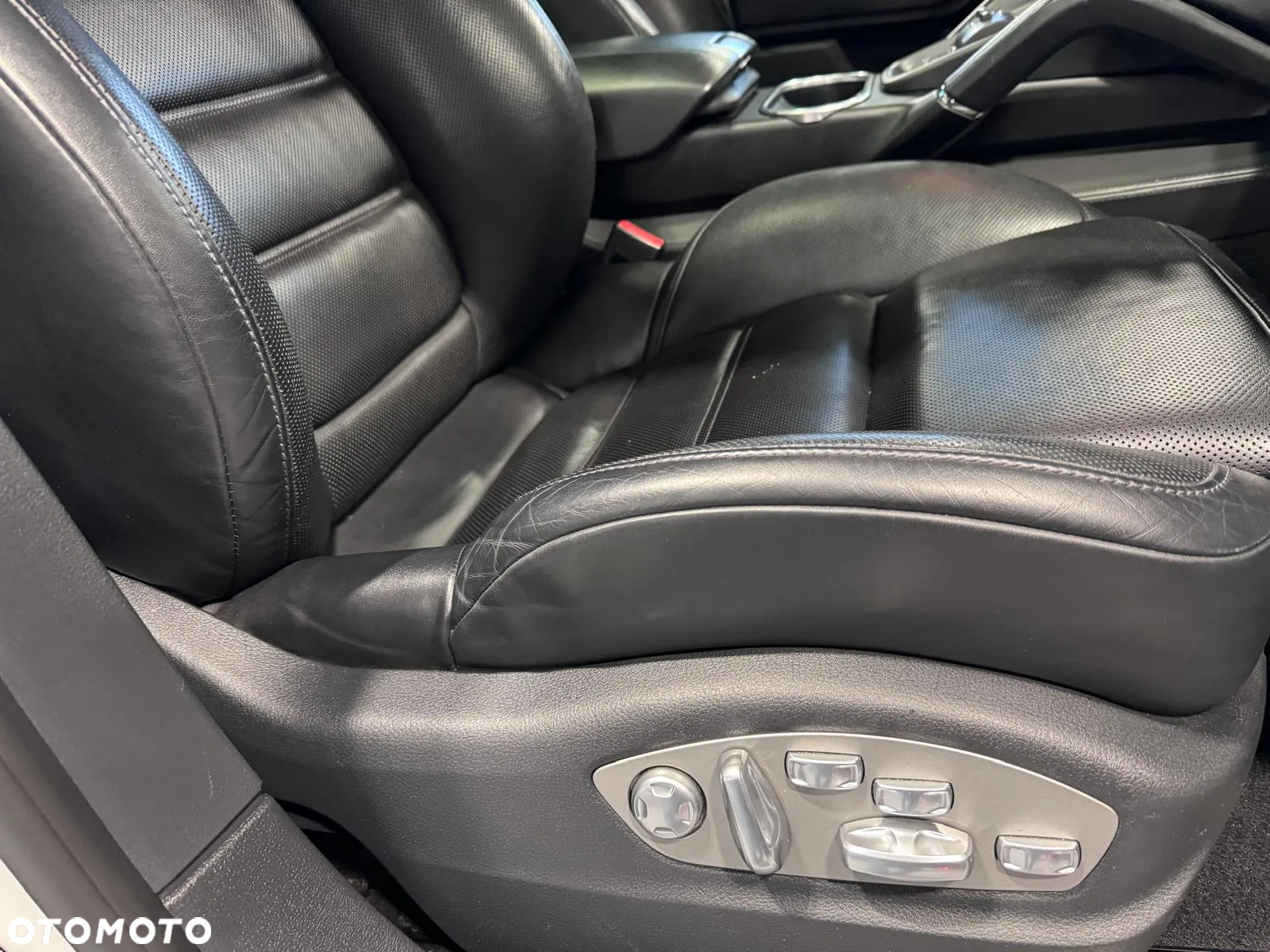 Porsche Cayenne S Diesel Platinum Edition - 16
