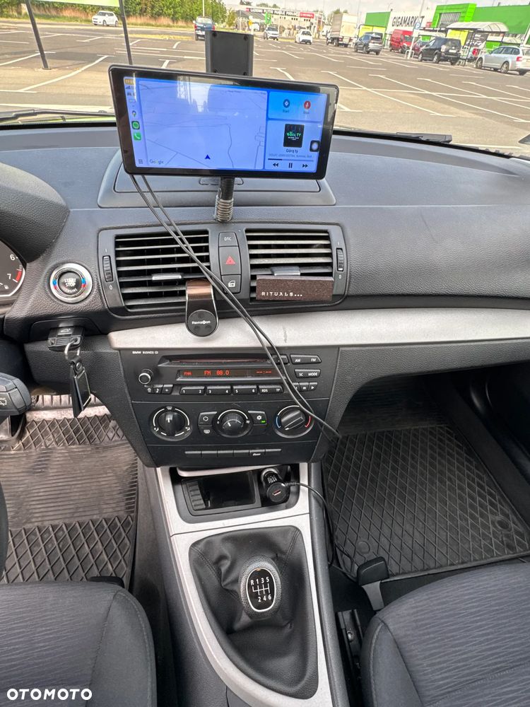BMW Seria 1 116i - 24