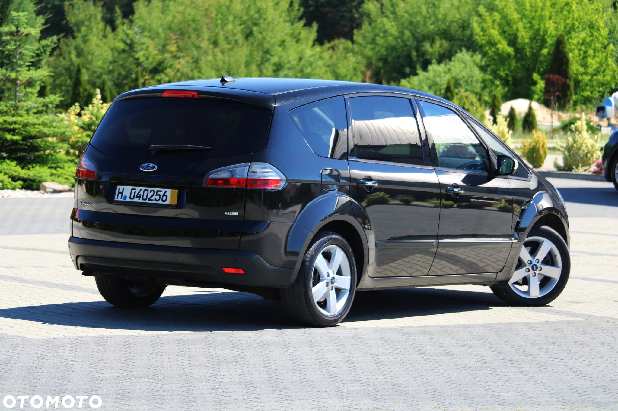 Ford S-Max - 14