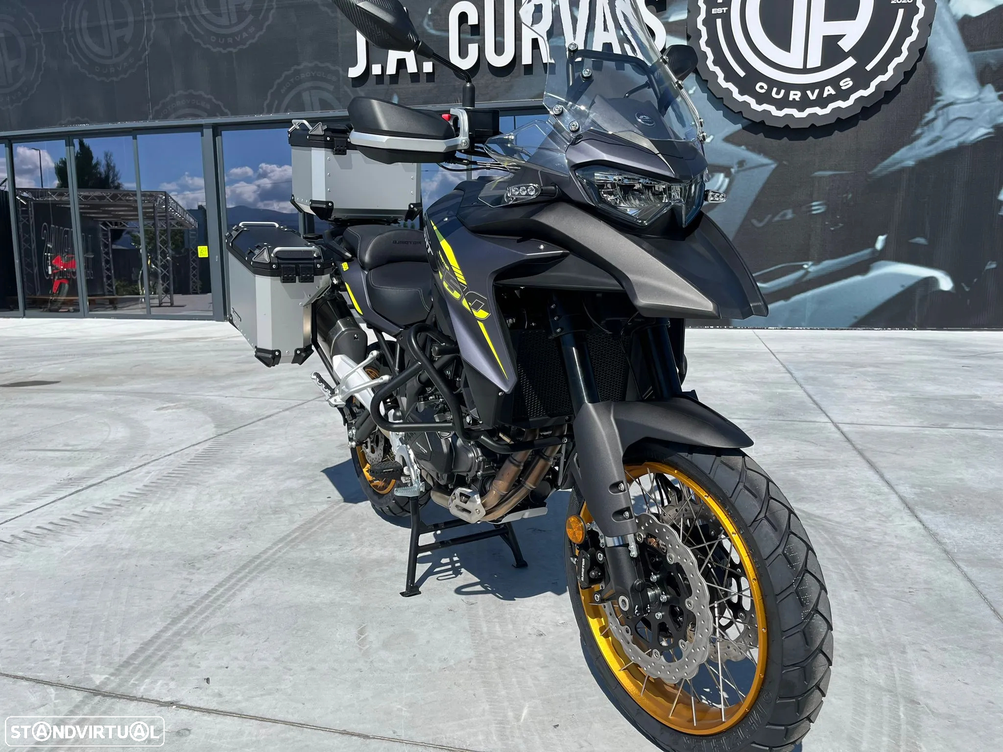 QJ Motor SRT 550X - 2