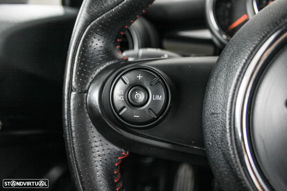 MINI 3 Portas Cooper D - 34