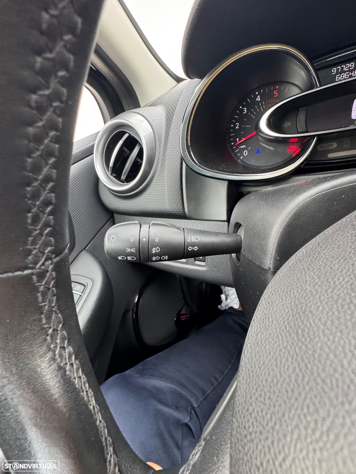 Renault Clio 1.5 dCi Limited - 16