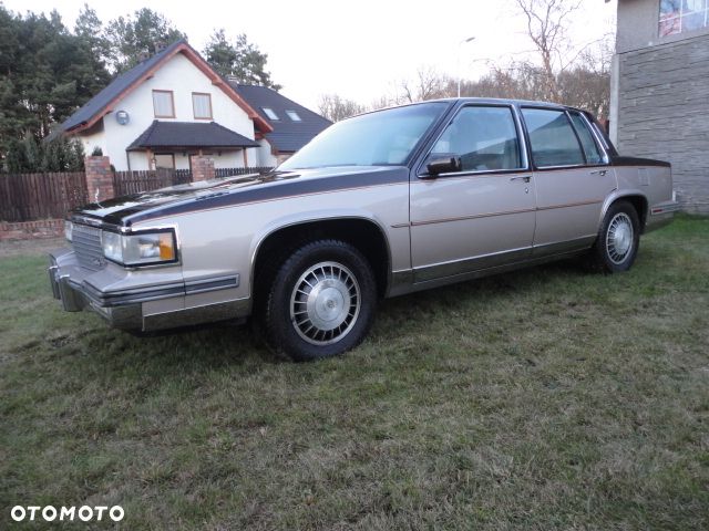 Cadillac Deville - 2