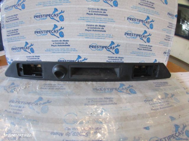 Grelha Friso 8E0827574C AUDI A6 3 4F FASE 1 2005 3.0TDI 4X4 V6 24V 225CV 4P CINZENTO TR MALA - 1