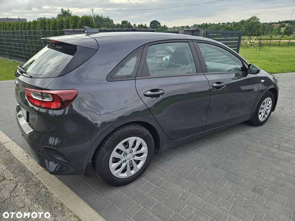 Kia Ceed - 4