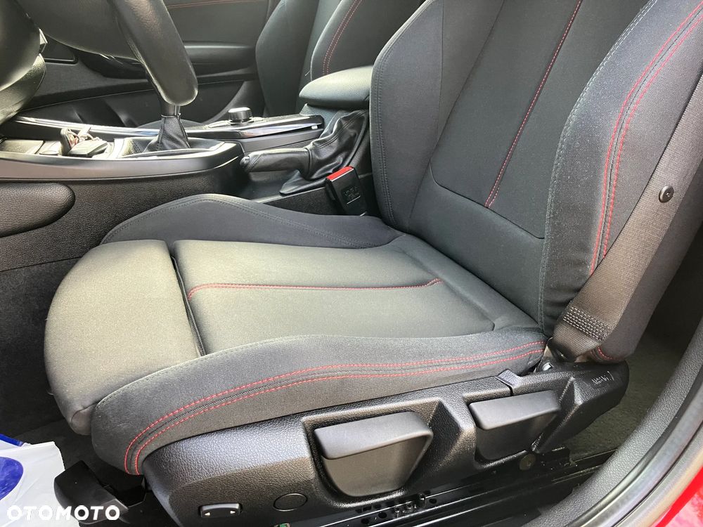 BMW Seria 1 120i Edition Lifestyle - 16
