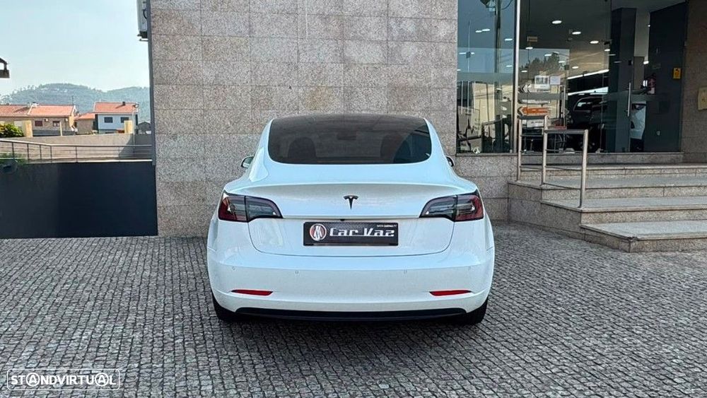 Tesla Model 3 Standard Range Plus RWD - 4
