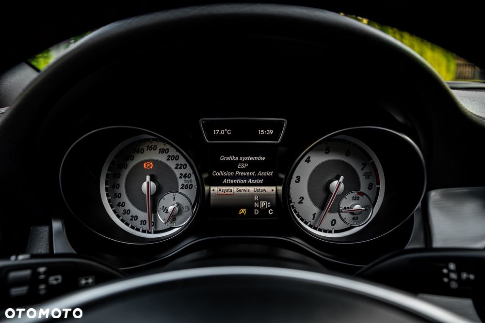 Mercedes-Benz CLA 250 4Matic 7G-DCT Sport - 38