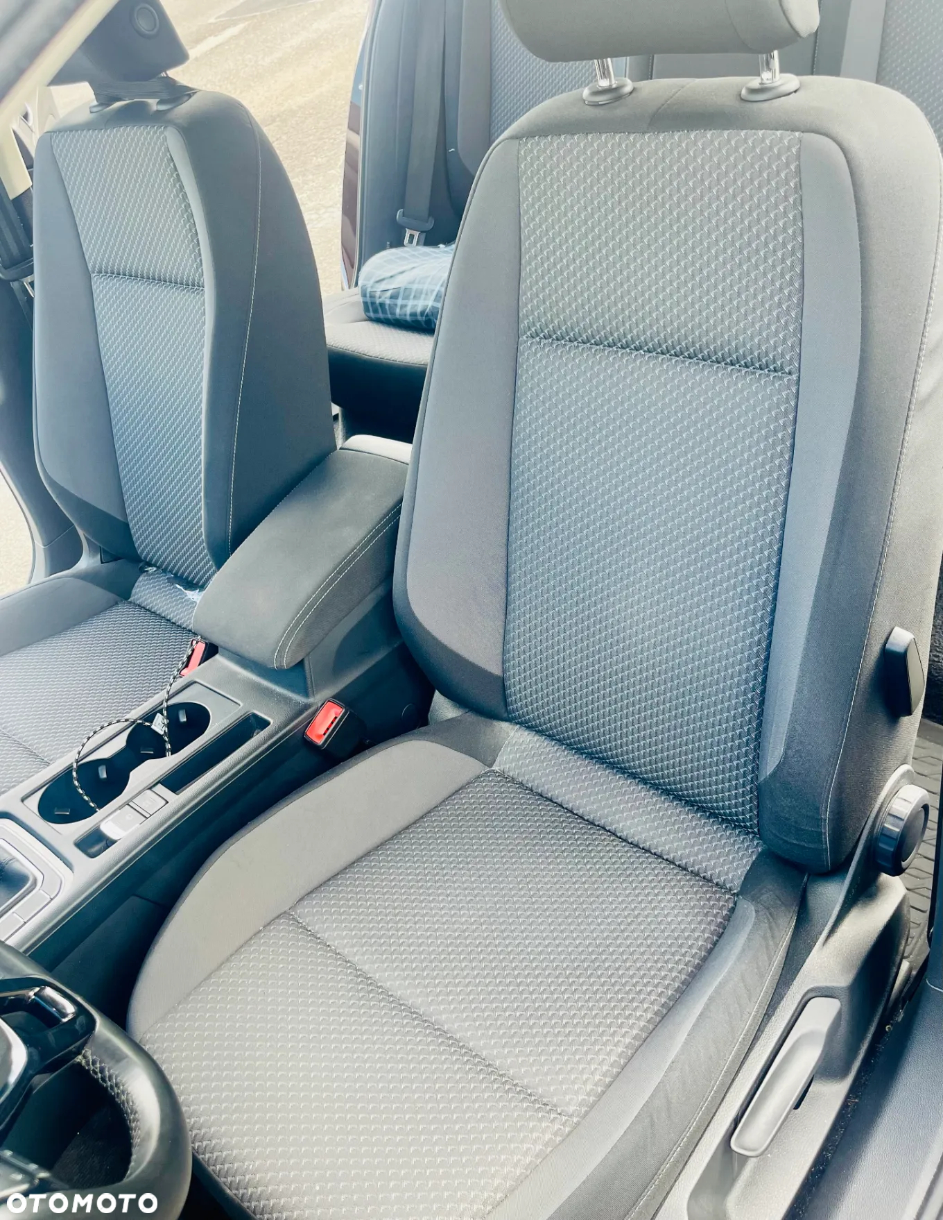 Volkswagen Passat 1.4 TSI BMT ACT Trendline - 14