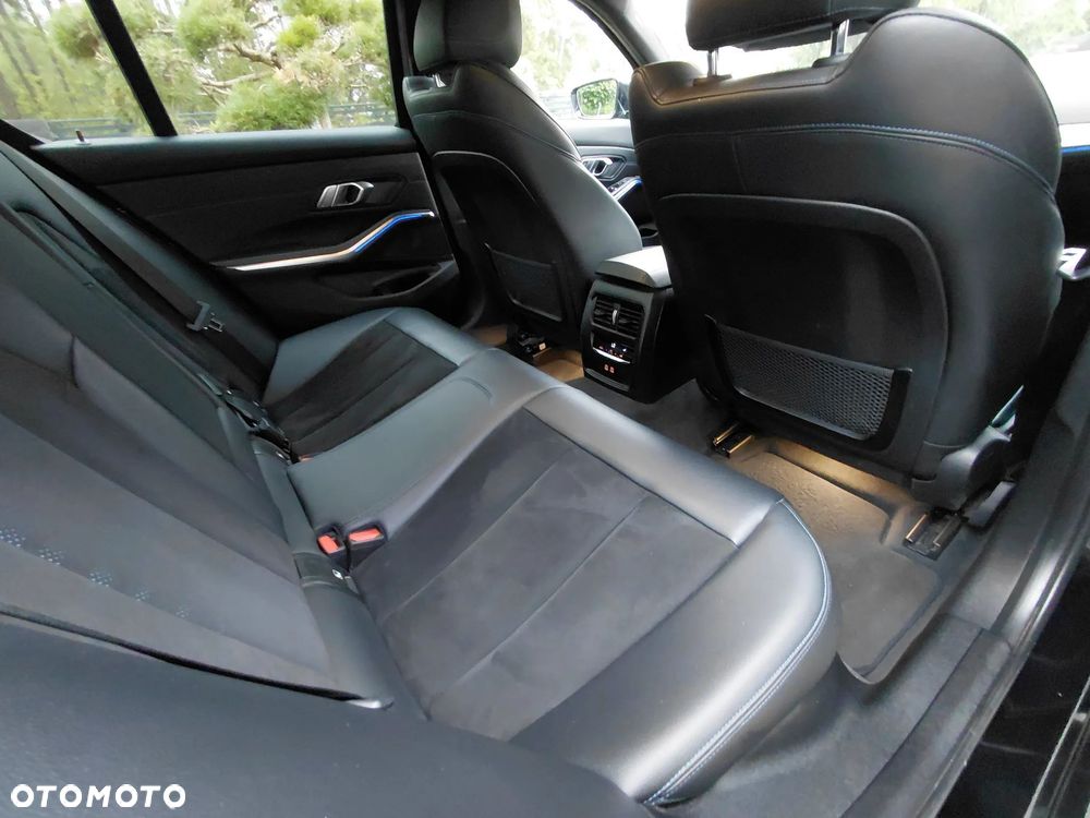 BMW Seria 3 320d mHEV M Sport sport - 14