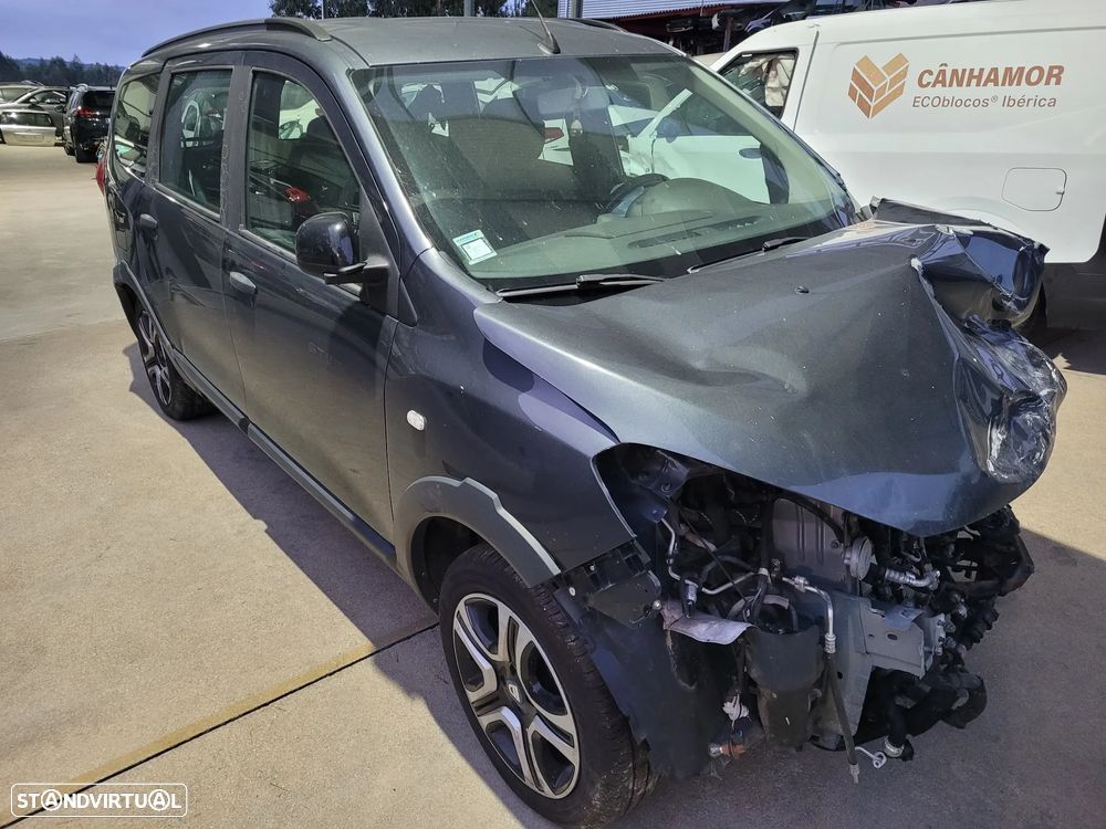 Dacia Lodgy Stepway  2022 7 lugares 1.5 Blue Dci para peças - 3