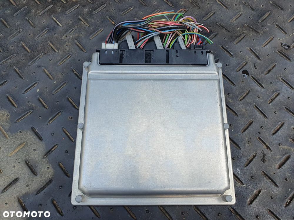 MERCEDES C W203 2.2CDI ECU KOMPUTER STEROWNIK SILNIKA A6111538279 0281010799 - 2