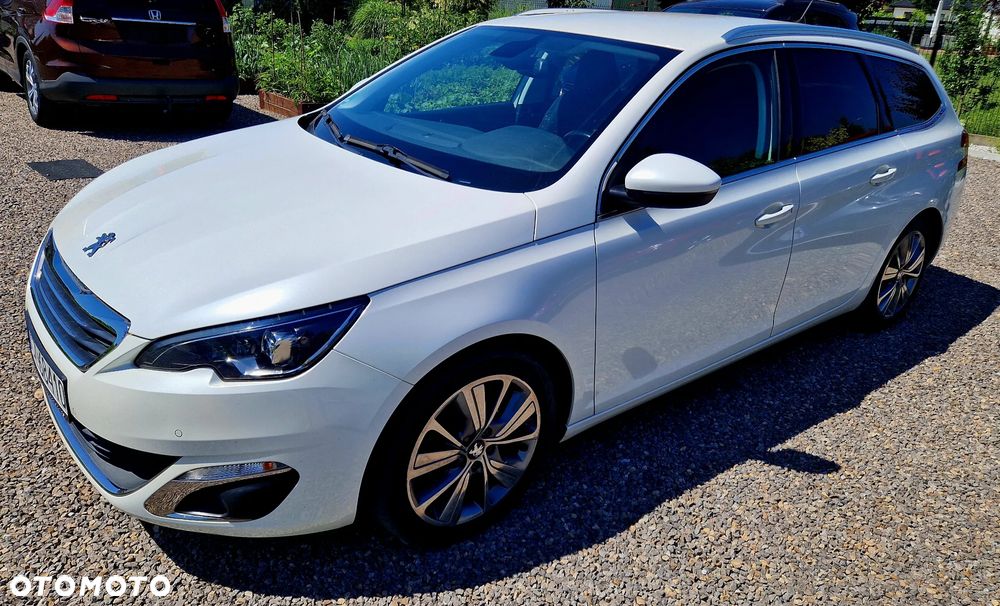 Peugeot 308 1.2 PureTech Allure S&S - 18