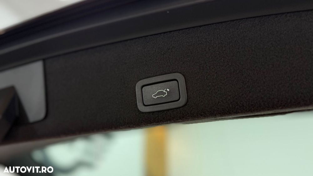 Volvo XC 60 D4 Momentum - 25