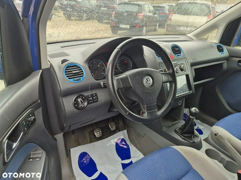 Volkswagen Caddy - 9