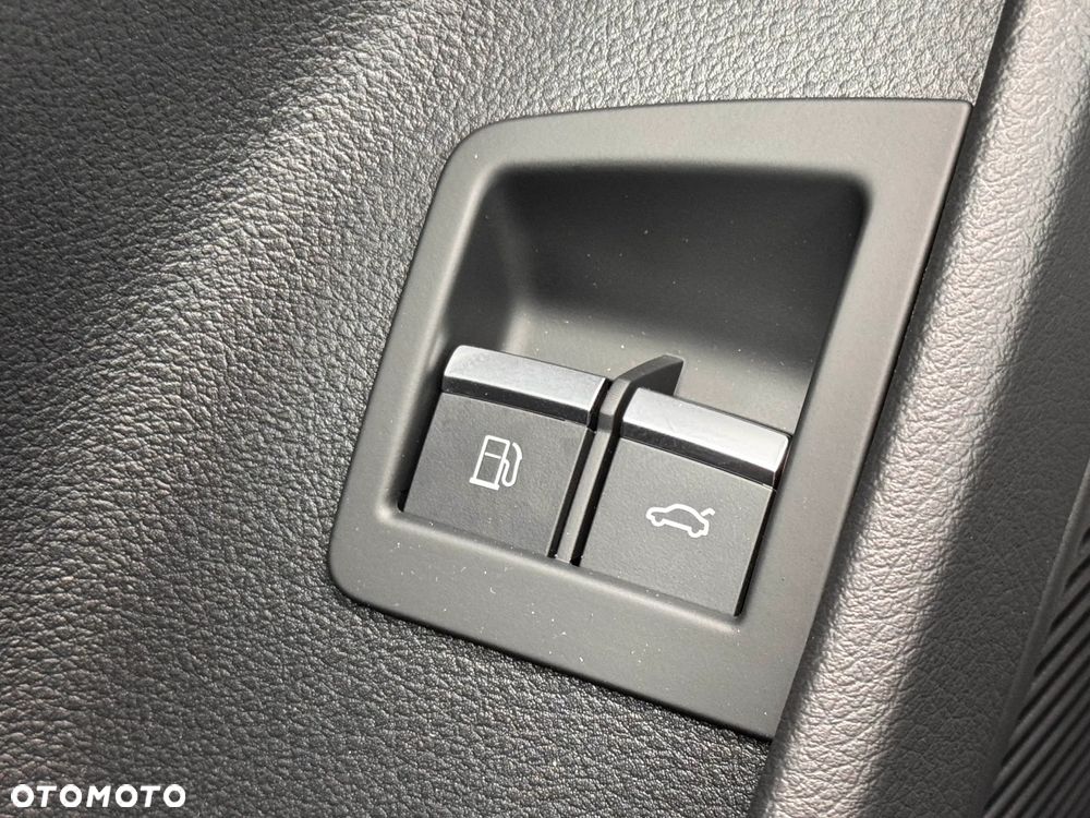 Audi Q8 TFSI e PHEV 360 kW Quattro Tiptronic - 14