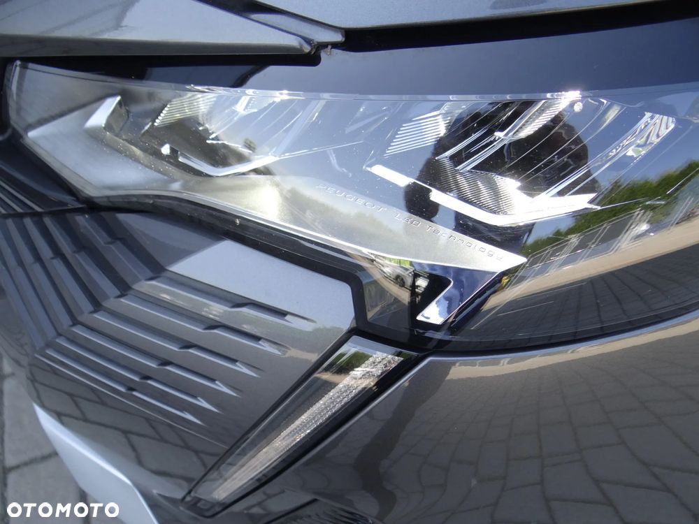 Peugeot 3008 1.2 PureTech Allure Pack S&S EAT8 - 21