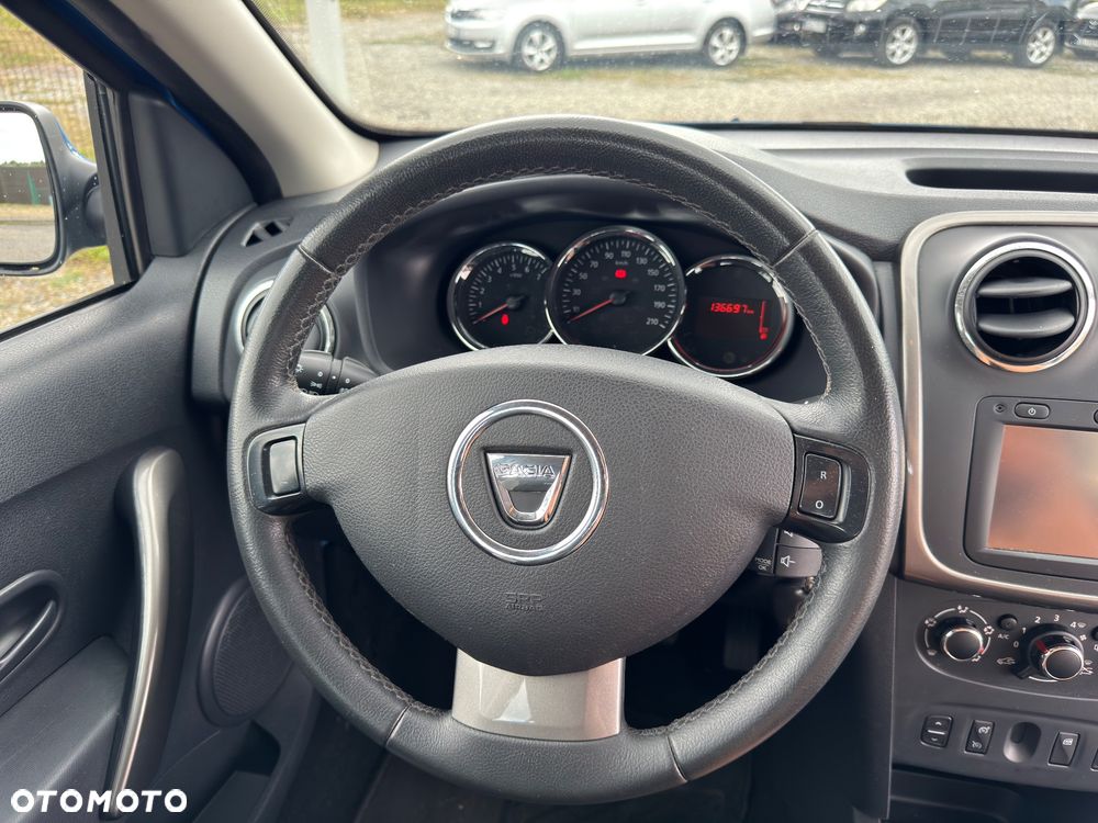 Dacia Sandero 0.9 TCe SL Celebration S&S - 33