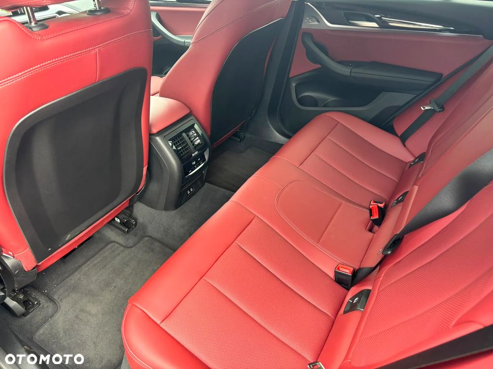 BMW X4 xDrive20i sport - 25
