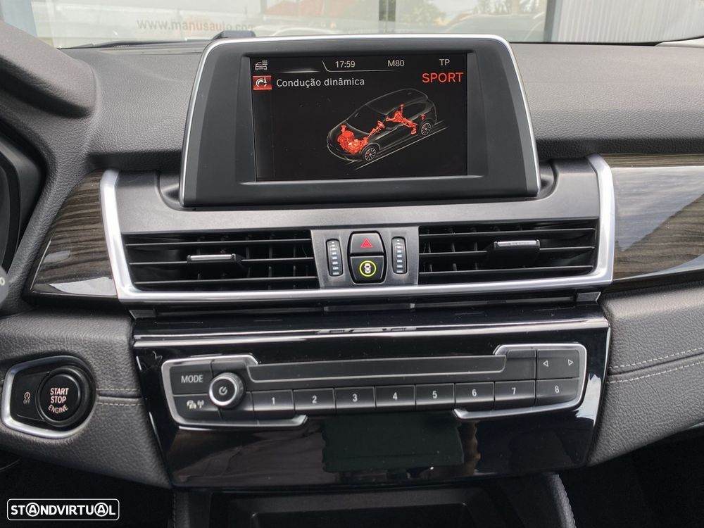 BMW 216 Active Tourer d Line Luxury Auto - 26