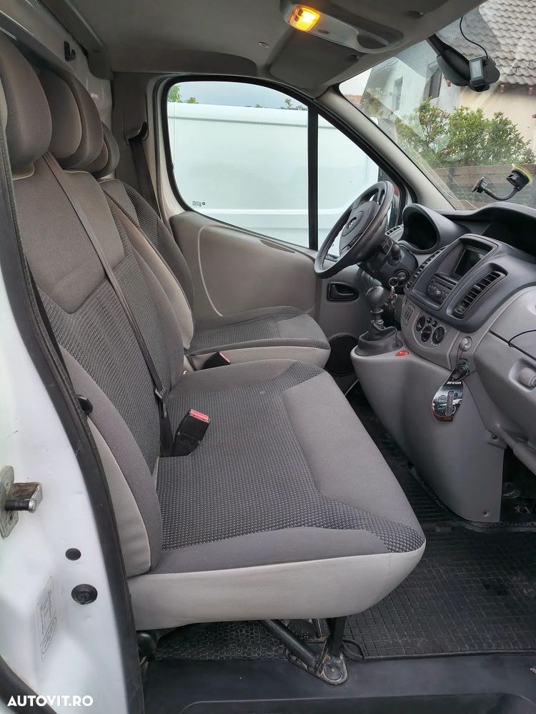 Opel Vivaro - 23