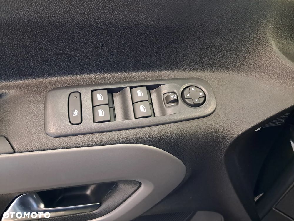Toyota Proace City Verso 1.5 D-4D VIP - 23