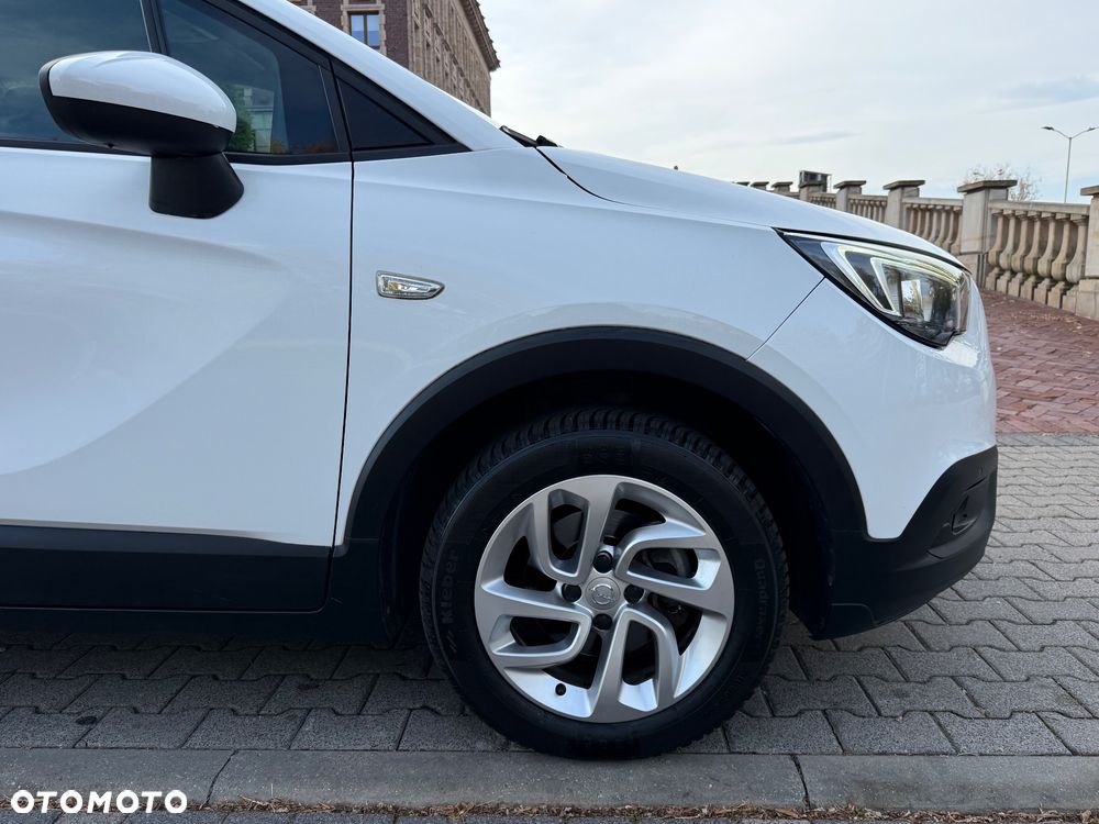 Opel Crossland X 1.2 T Design Line S&S - 26