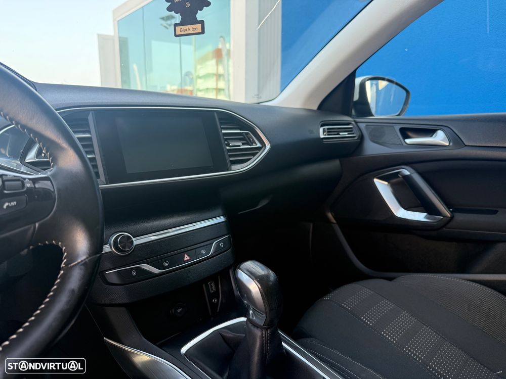 Peugeot 308 PureTech 110 Stop & Start Allure - 12