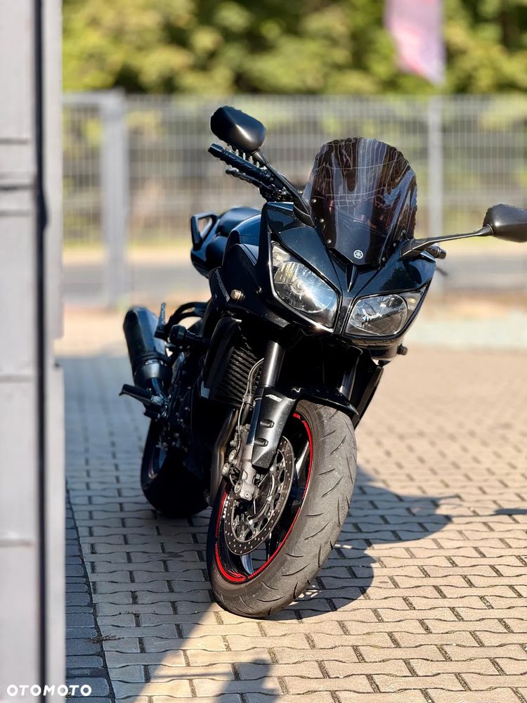 Yamaha FZ - 2