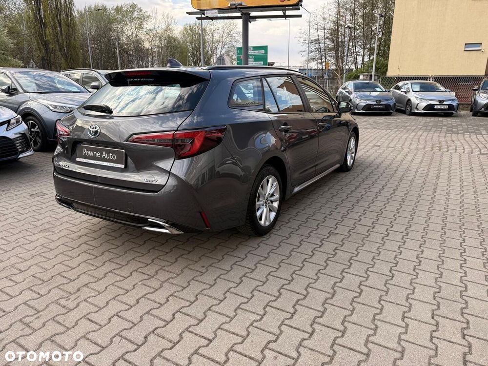 Toyota Corolla 1.8 Hybrid Comfort - 18